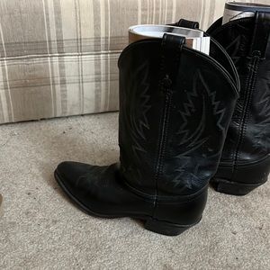 Black cowboy boots
